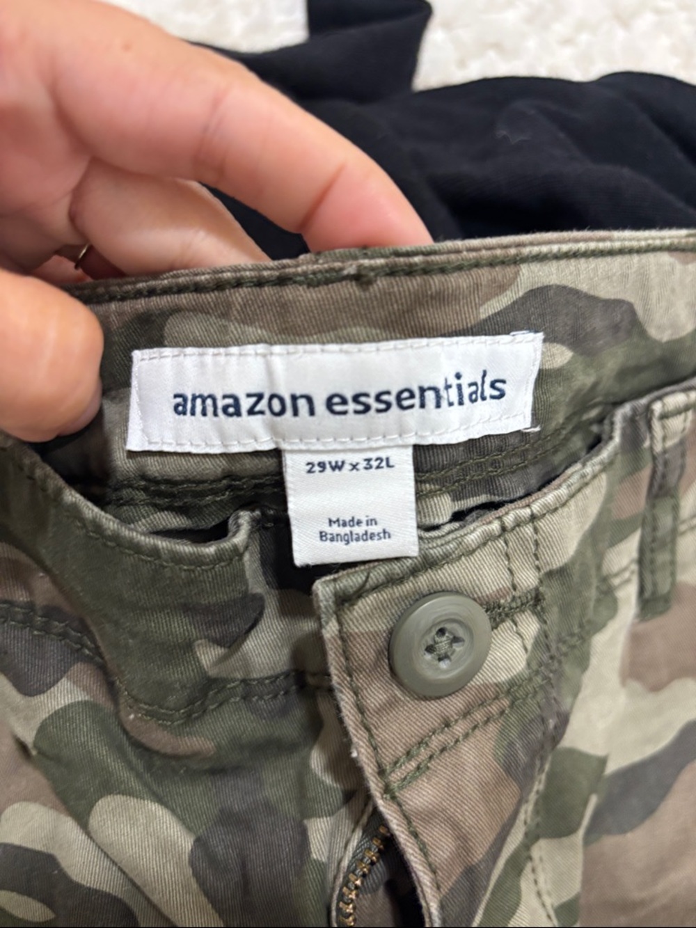 Amazon Essentials Camo Pants - Picture 4 of 4